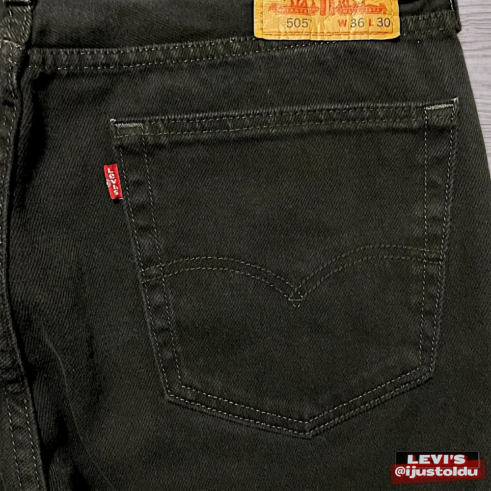 Levi's 505 Men's Regular Fit Straight Leg Black Denim Jeans | Size W36″ - L30″ - Picture 10 of 16